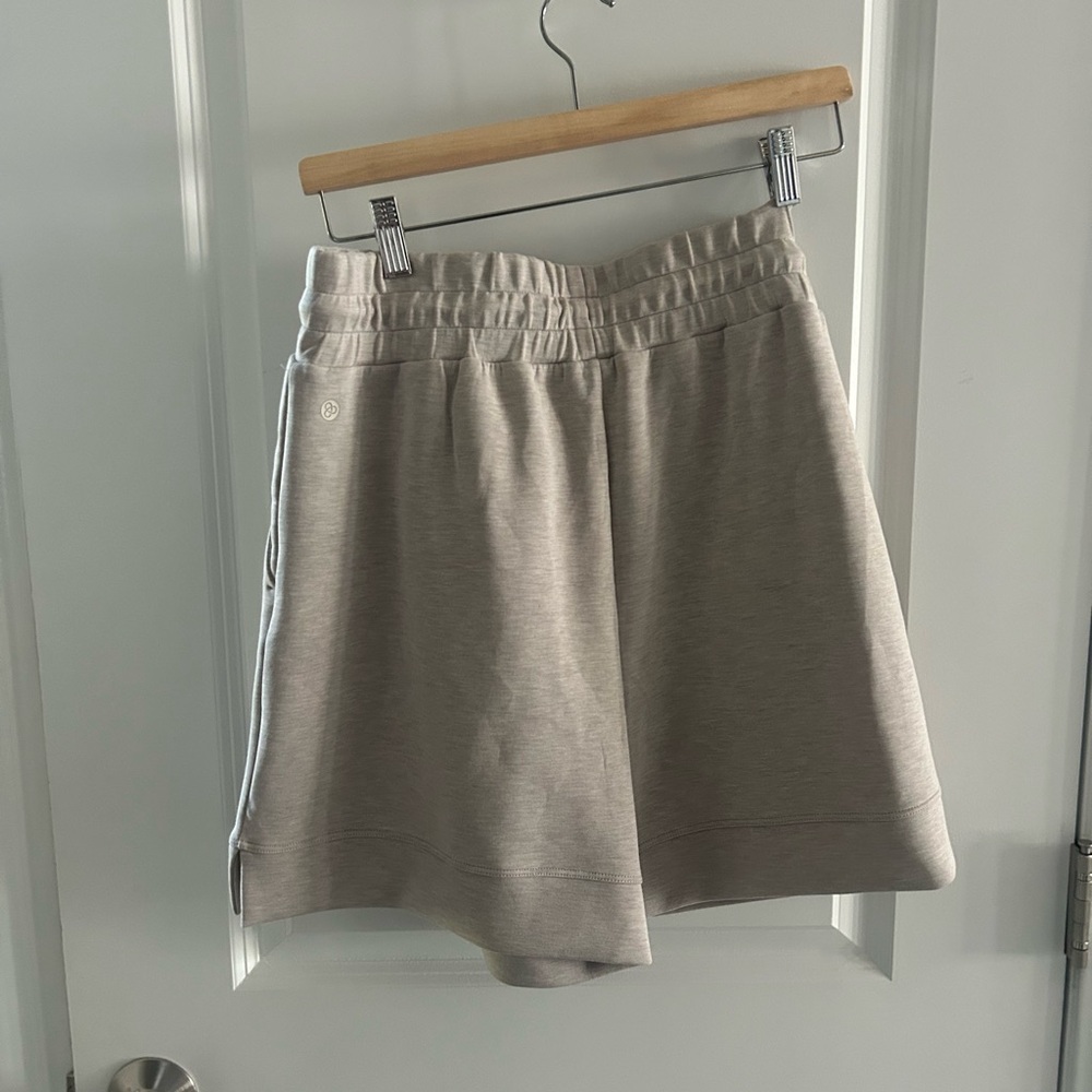 Zella Ultrasoft High Waist Knit Shorts - Picture 4 of 4